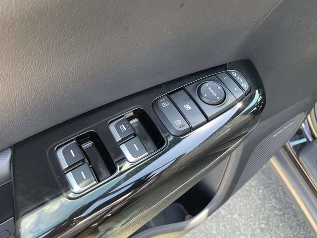 Certified 2022 Kia Sportage EX w/ EX Technology Package FWD image 20