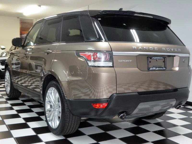 Used 2016 Land Rover Range Rover Sport SE AWD/4WD image 7