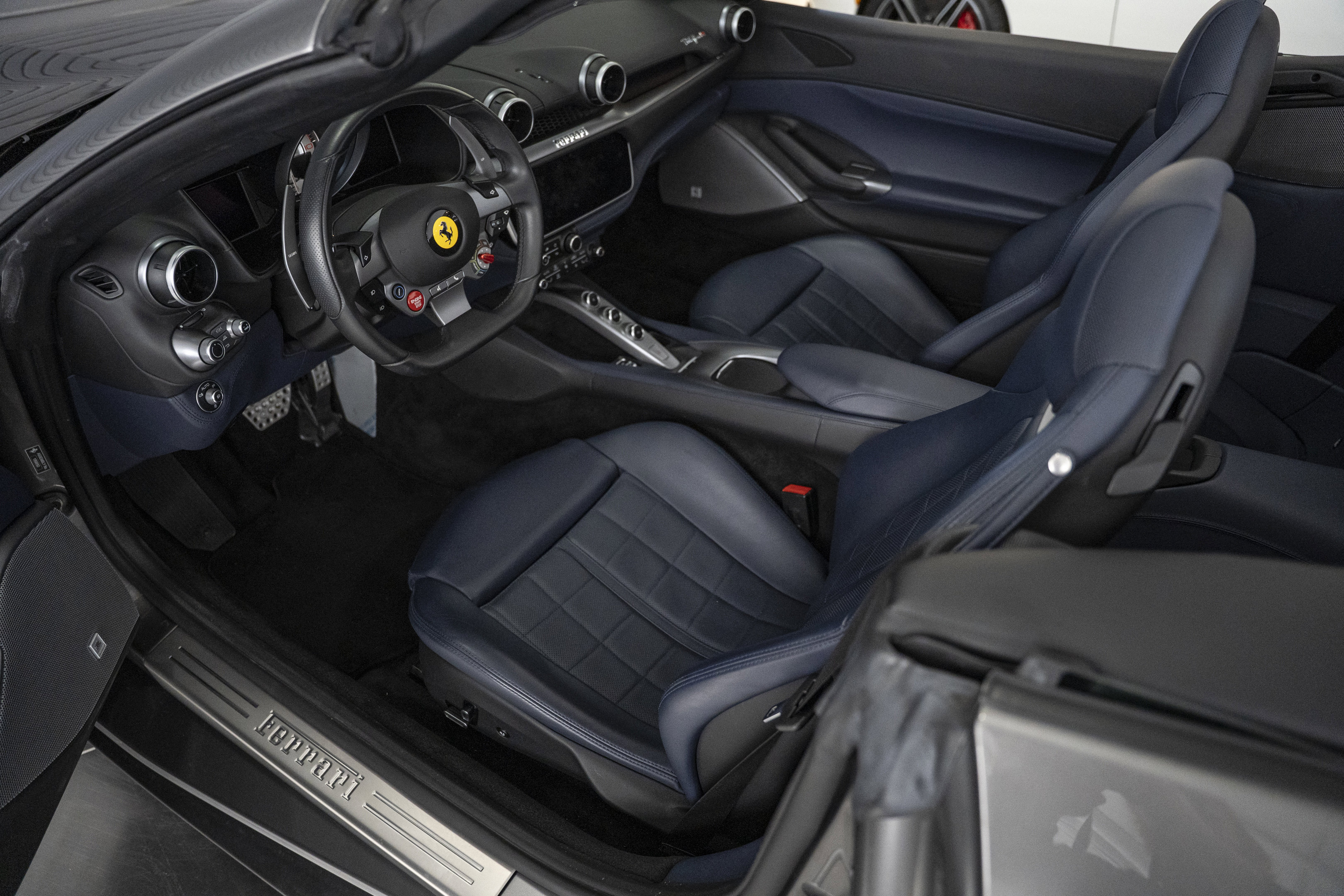 Used 2022 Ferrari Portofino M image 30