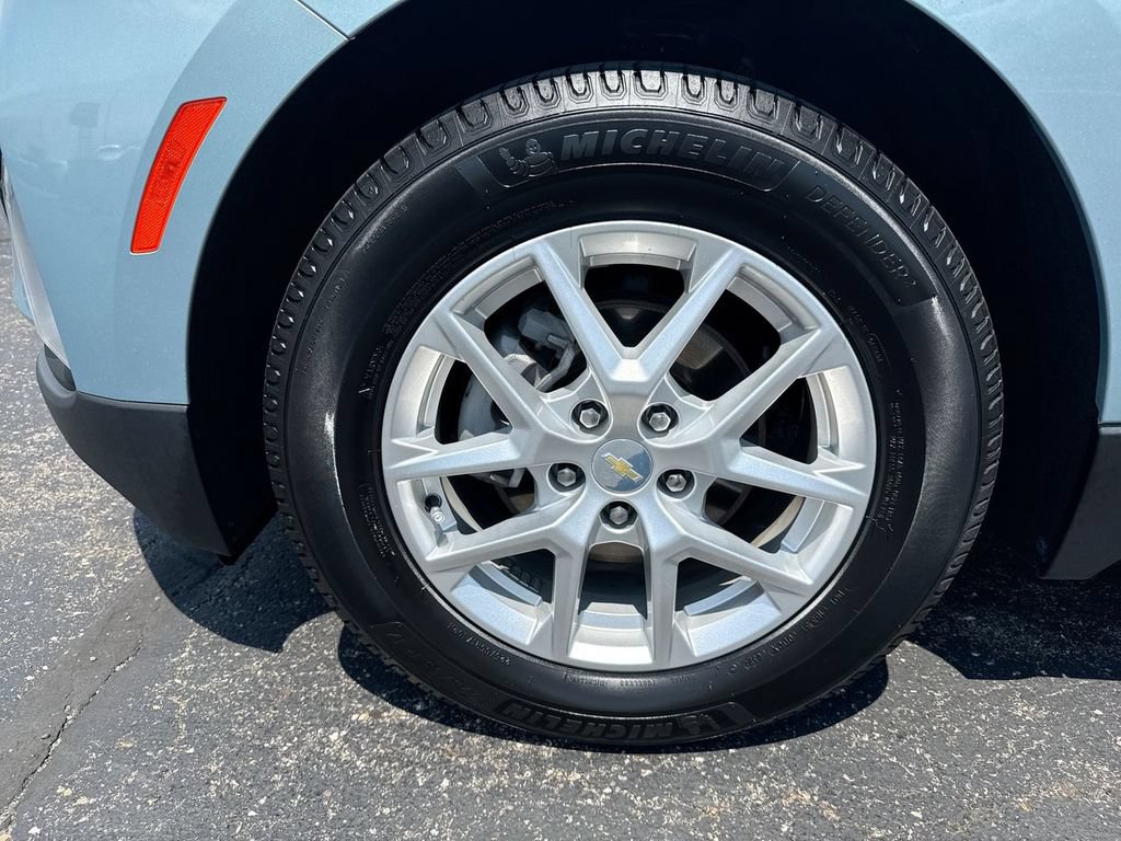Used 2022 Chevrolet Equinox LT FWD image 10