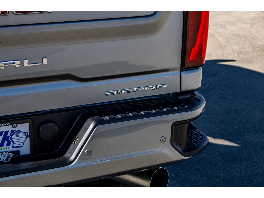 New 2026 GMC Sierra 3500 Denali w/ Denali Reserve Package image 13
