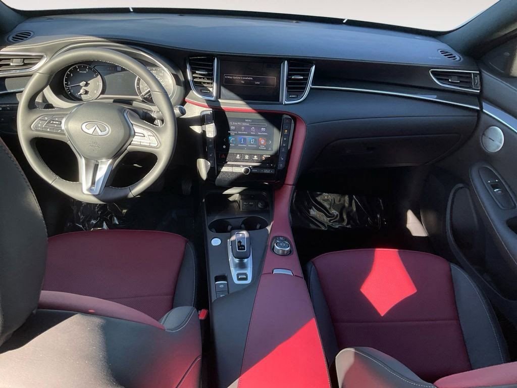 Used 2025 INFINITI QX50 Sport image 32