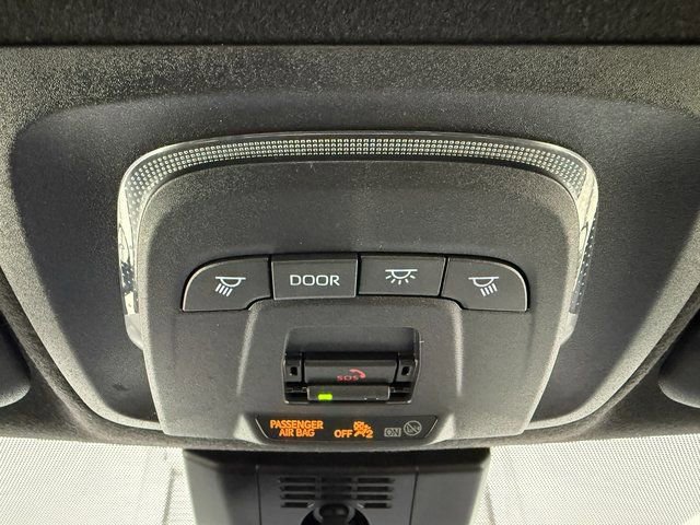 Used 2024 Toyota Corolla SE w/ SE Convenience Package FWD image 21