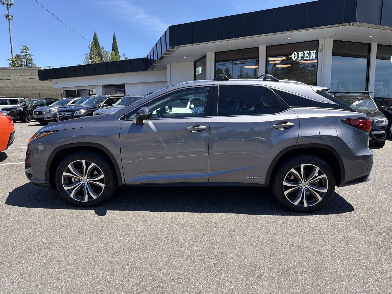 Used 2017 Lexus RX 450h AWD w/ Cold Weather Package image 2