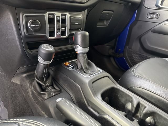 Used 2018 Jeep Wrangler Unlimited Sahara image 16