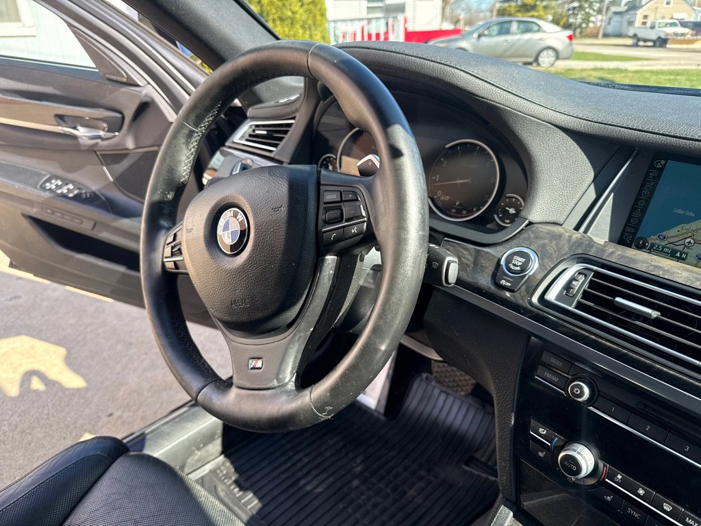 Used 2014 BMW 740Li xDrive image 16