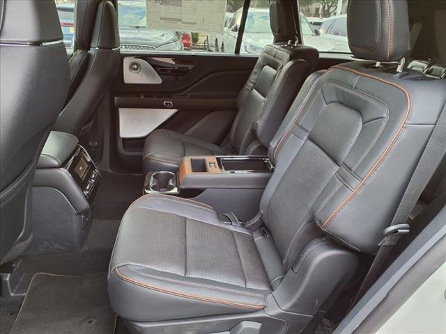 New 2025 Lincoln Aviator Black Label image 15