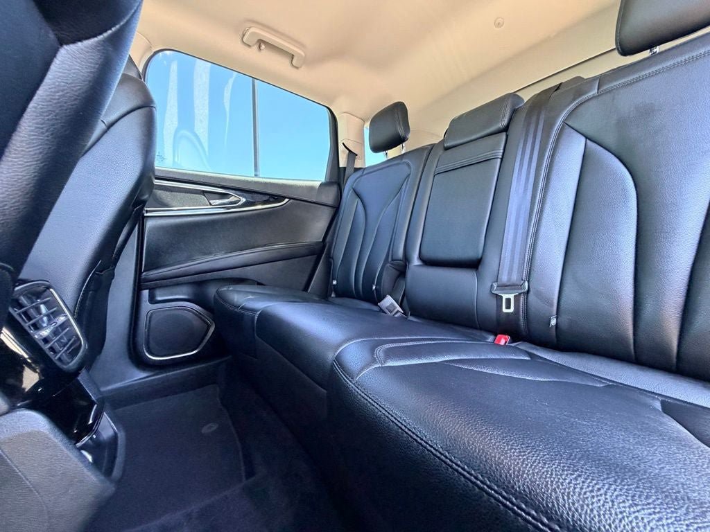 Used 2023 Lincoln Nautilus AWD w/ Premium Package image 16