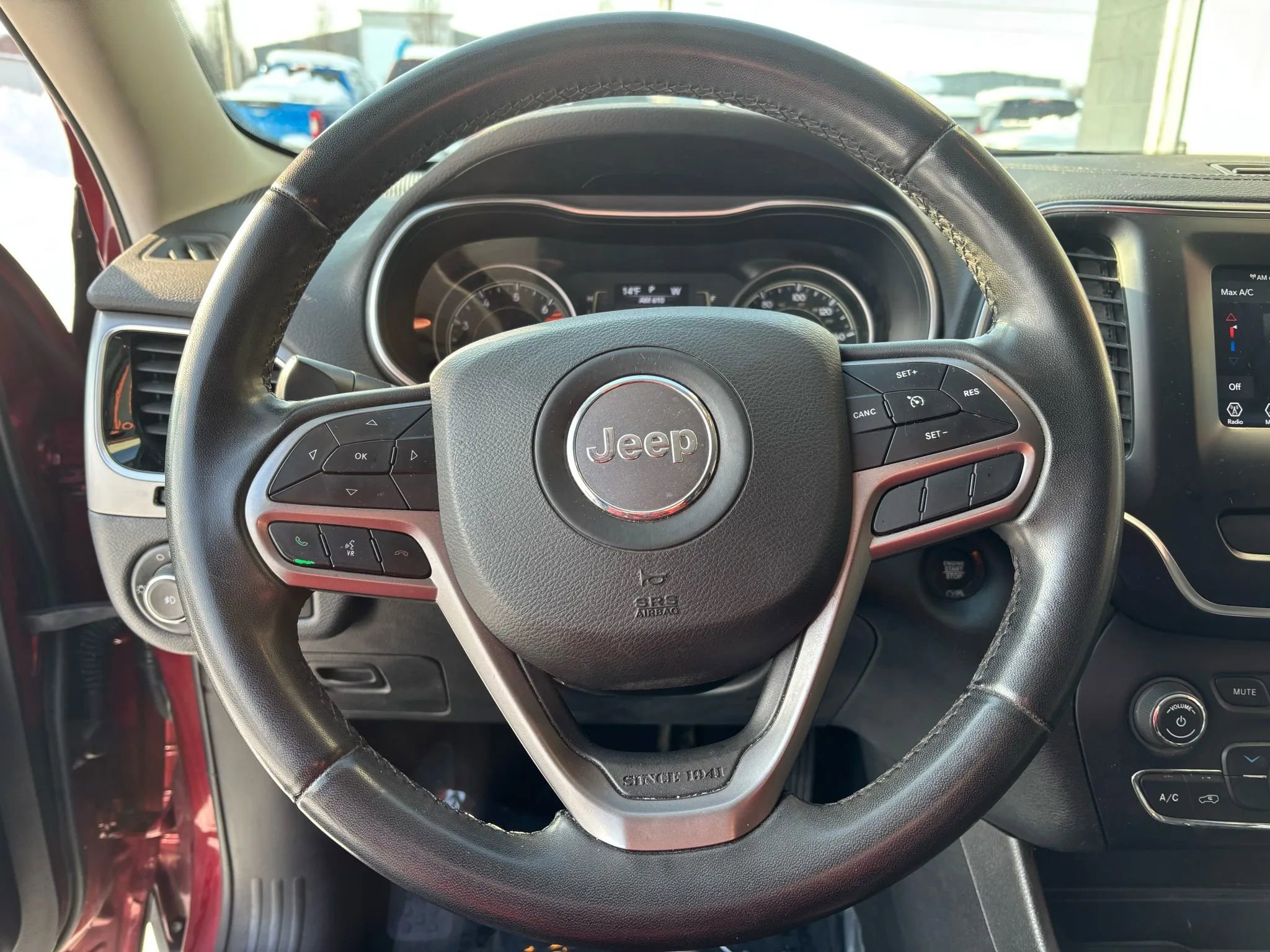 Used 2020 Jeep Cherokee Latitude Plus image 20