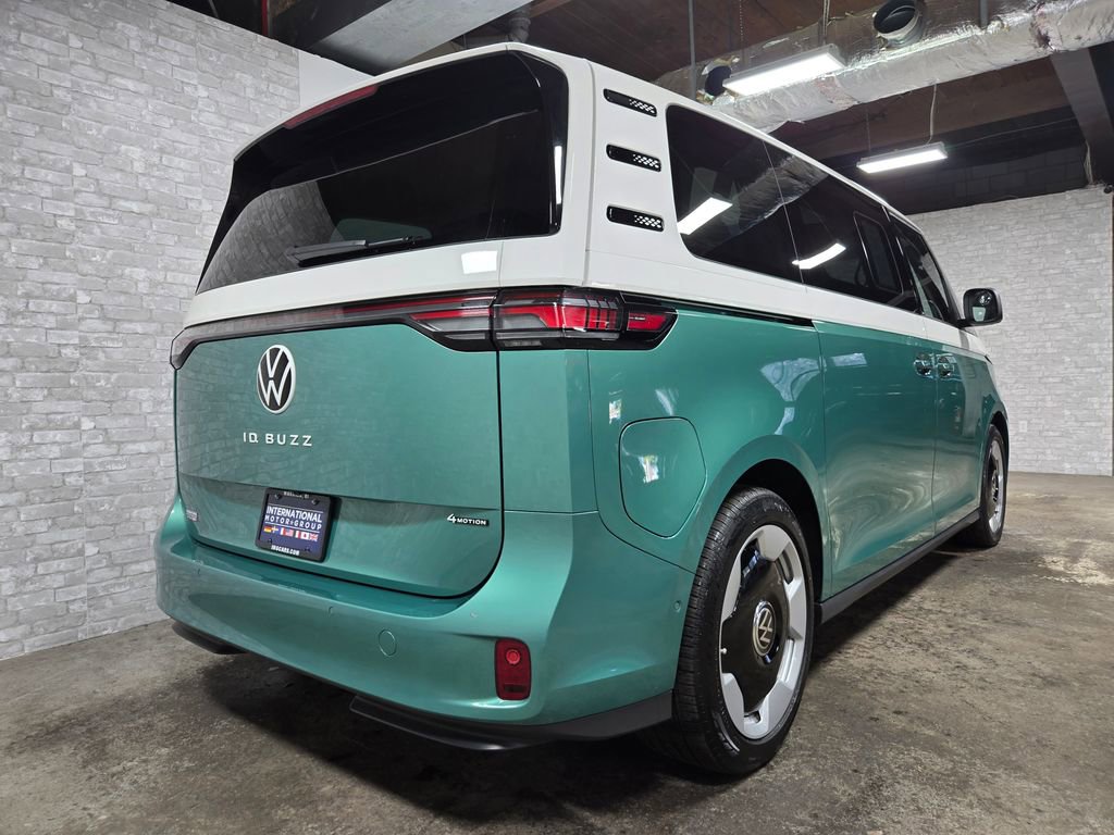 Used 2025 Volkswagen ID. Buzz Pro S Plus AWD/4WD image 43