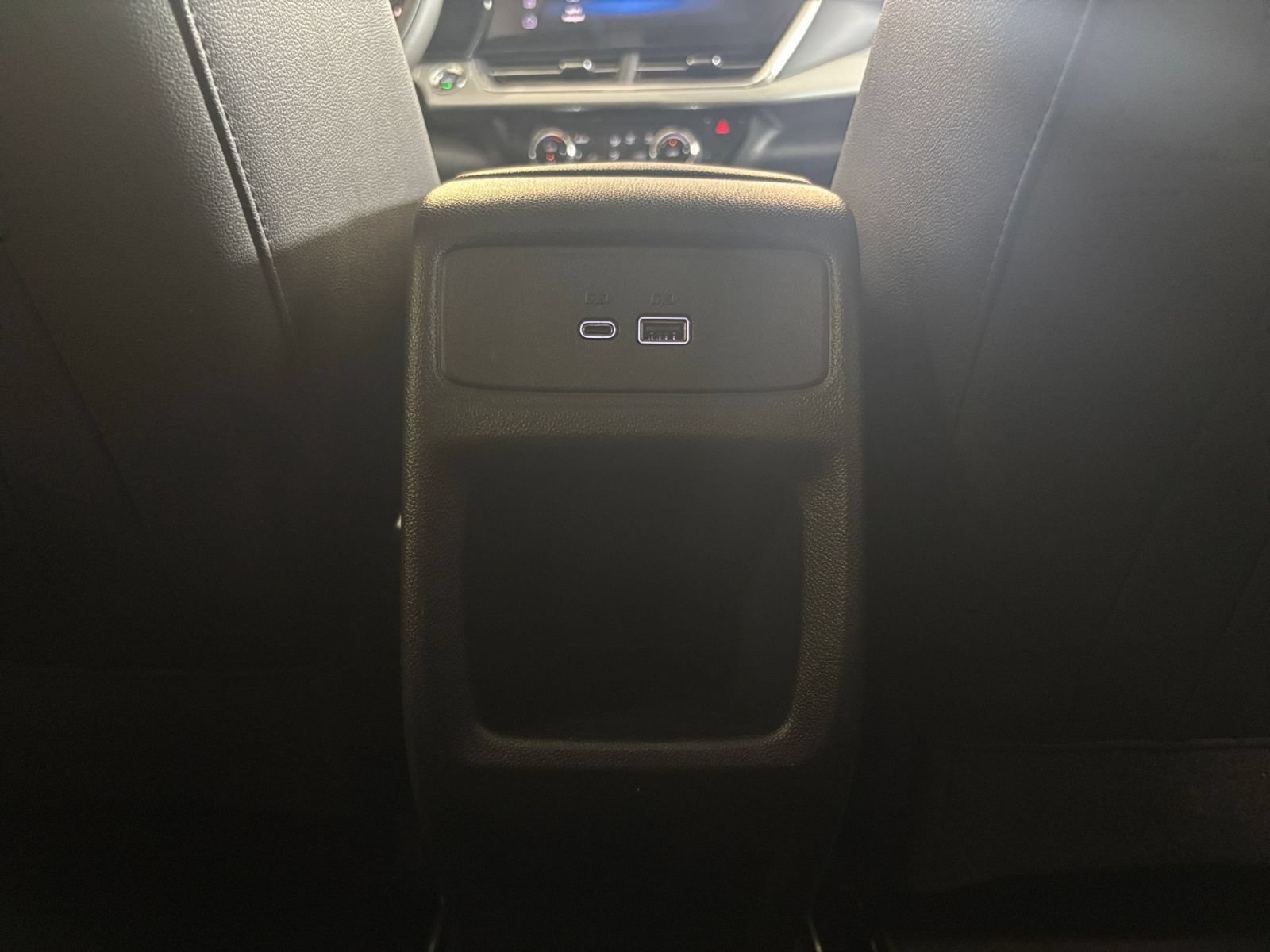 Used 2025 Chevrolet Trax LT FWD image 22