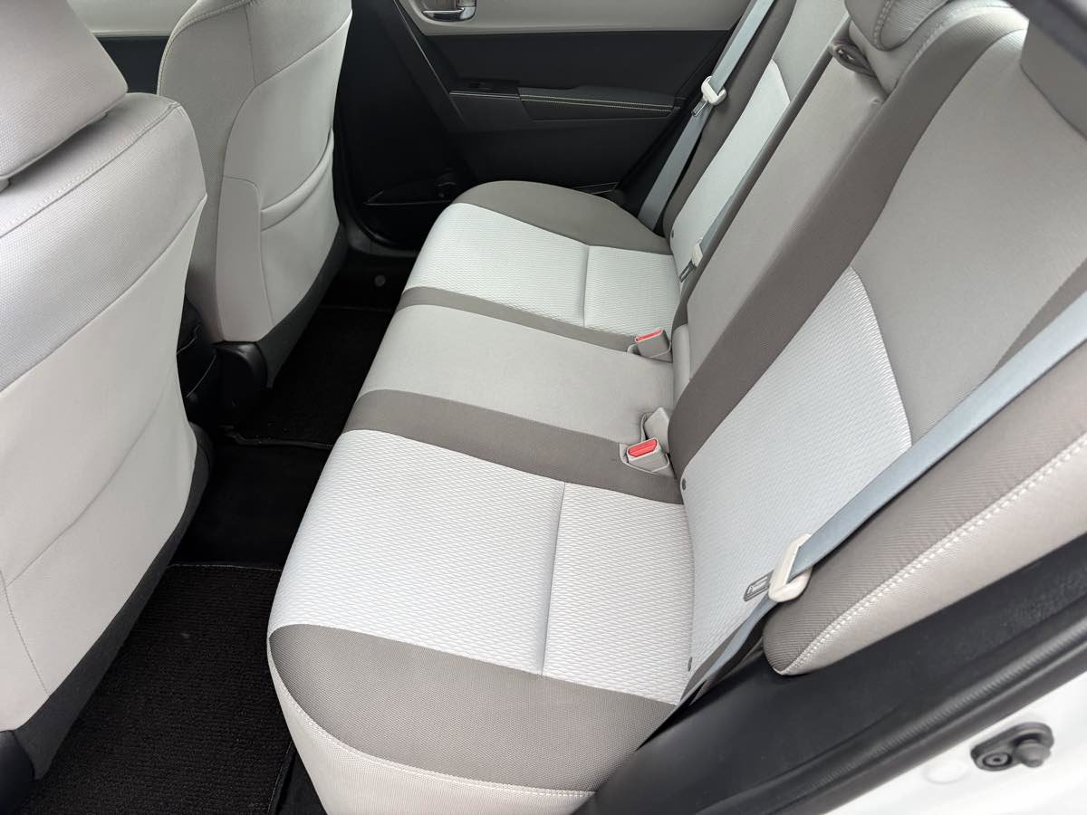 Used 2017 Toyota Corolla L FWD image 19