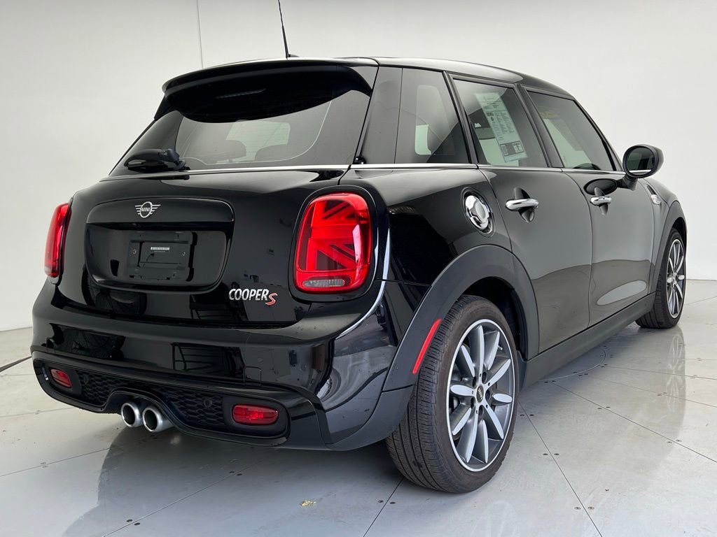 Used 2020 MINI Cooper S image 3