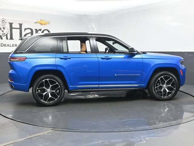 Used 2023 Jeep Grand Cherokee Summit AWD/4WD image 57