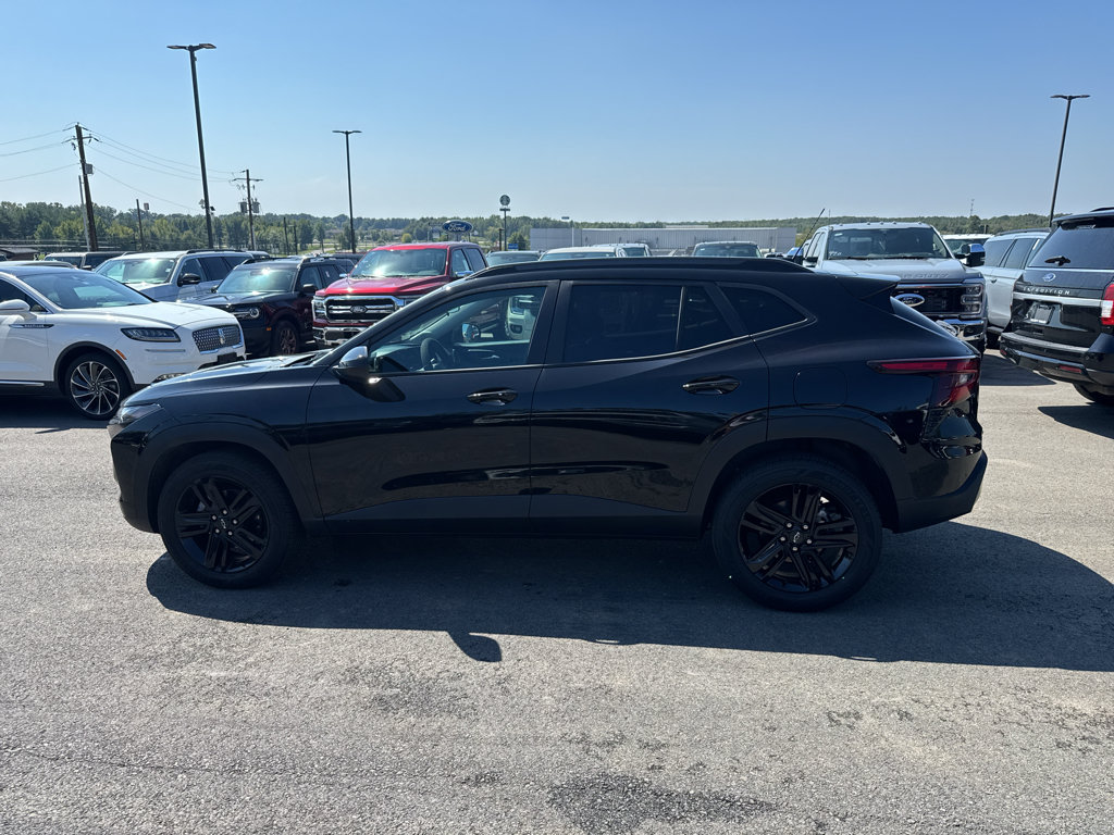 Used 2024 Chevrolet Trax ACTIV w/ Sunroof Package FWD image 8