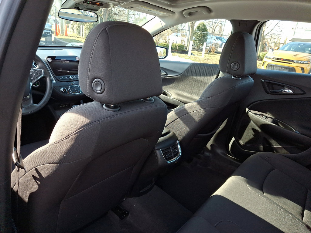 Used 2024 Chevrolet Malibu LT image 21