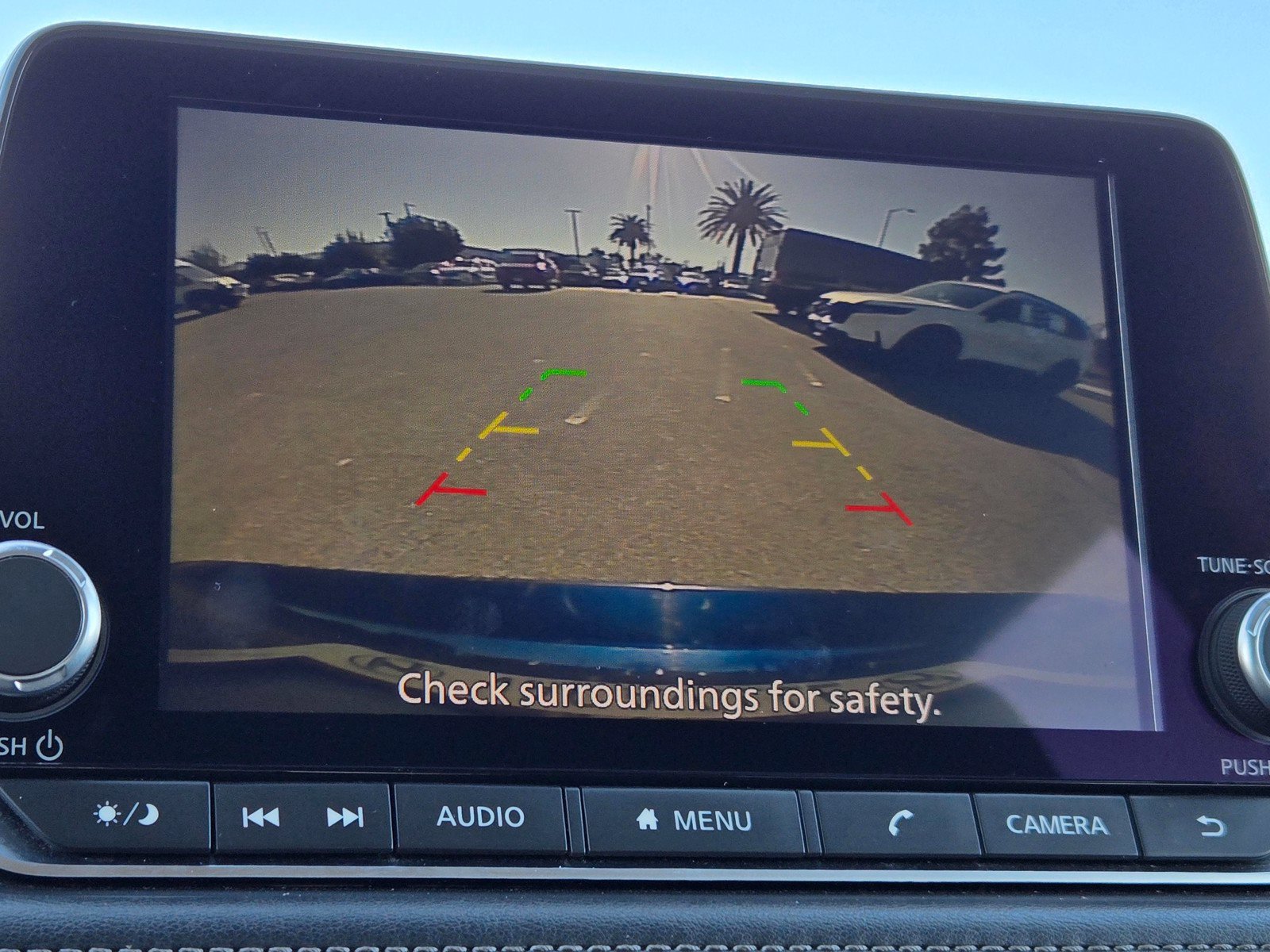 Used 2025 Nissan Rogue SV FWD image 21