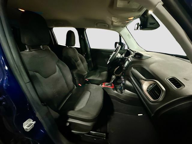 Used 2017 Jeep Renegade Latitude image 27