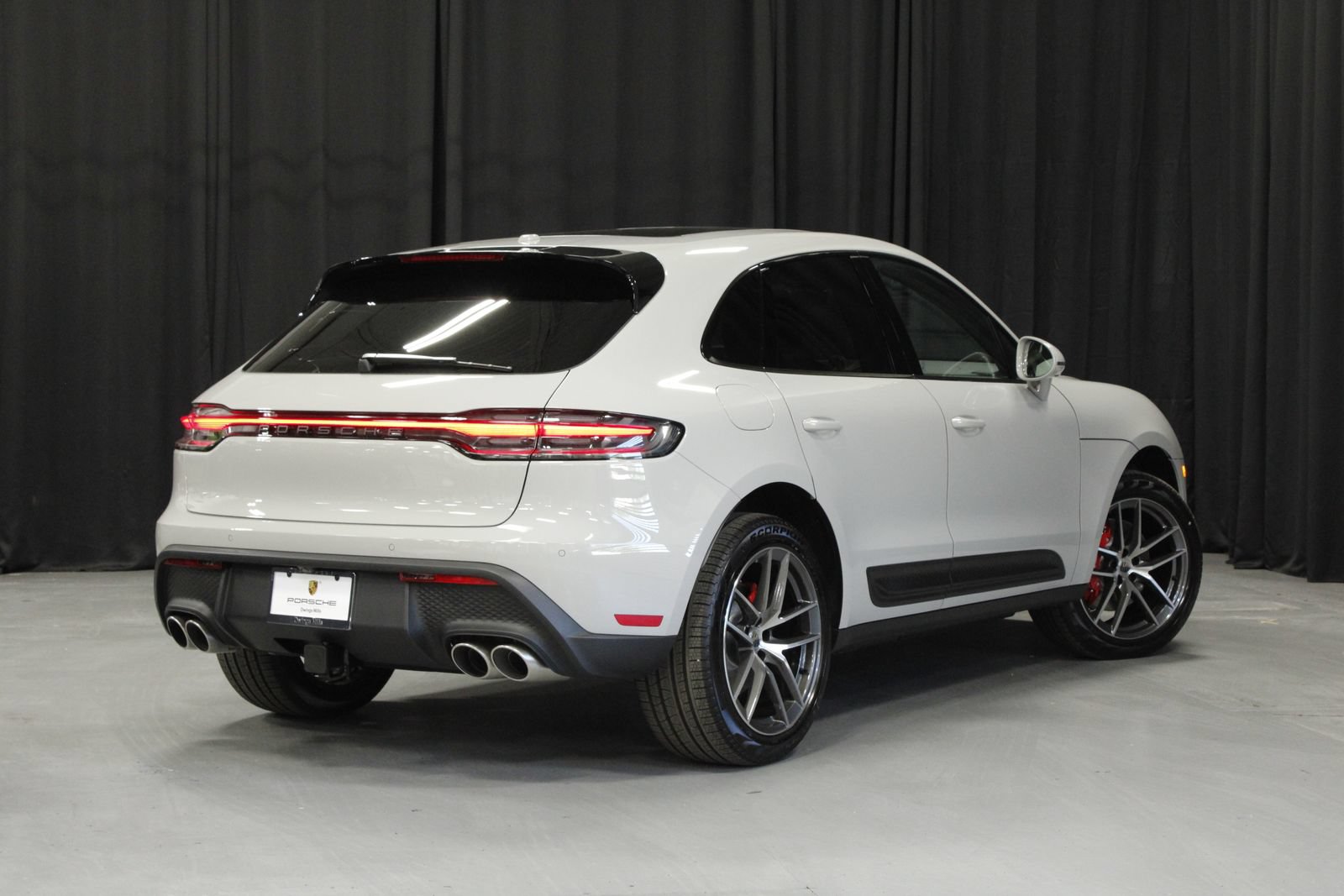 New 2026 Porsche Macan S AWD/4WD image 5
