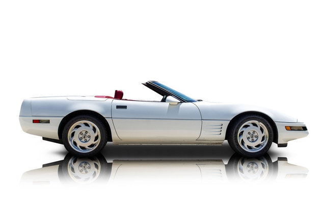 Used 1991 Chevrolet Corvette Convertible RWD image 2