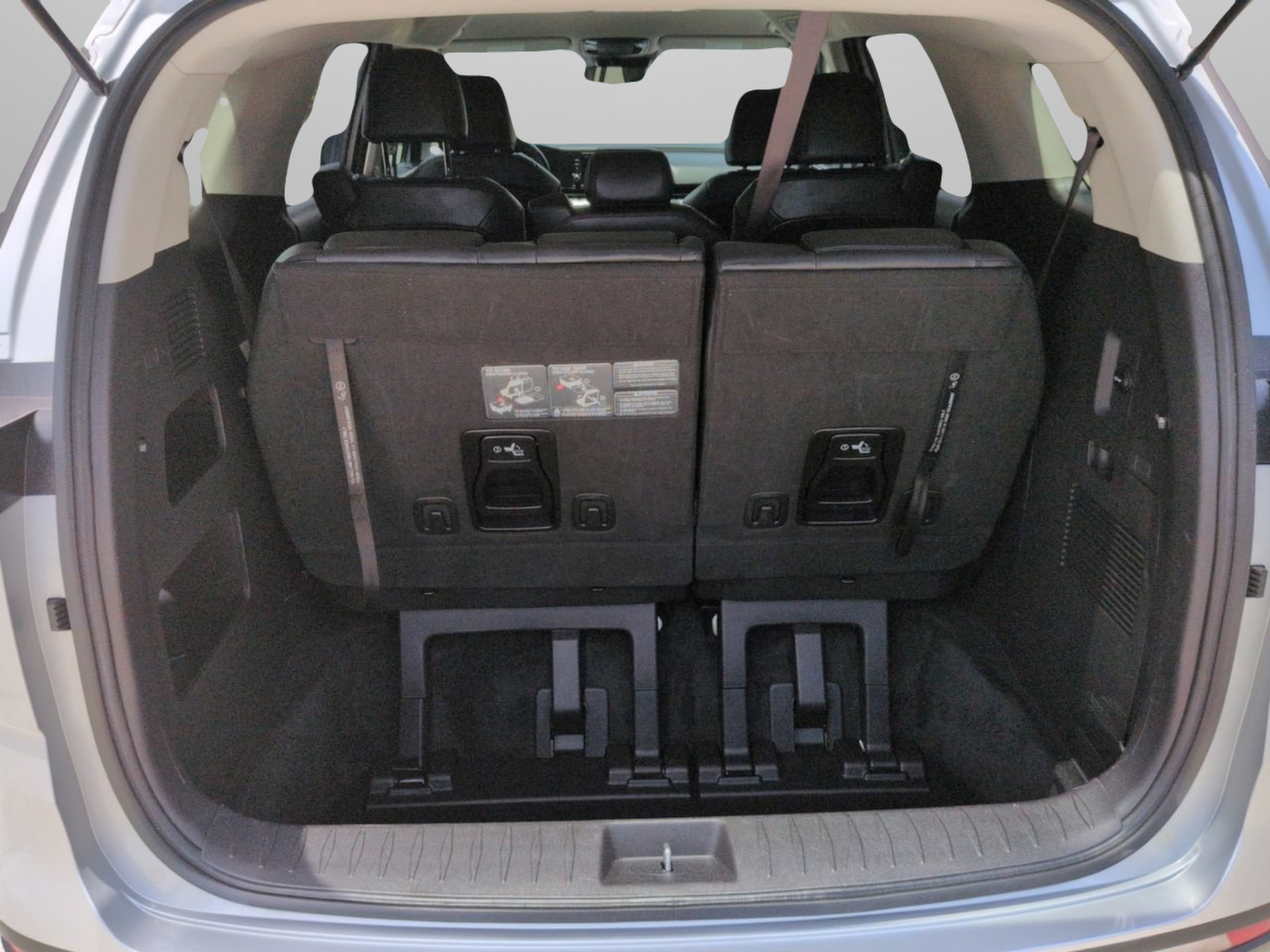 Certified 2023 Kia Carnival LX FWD image 13
