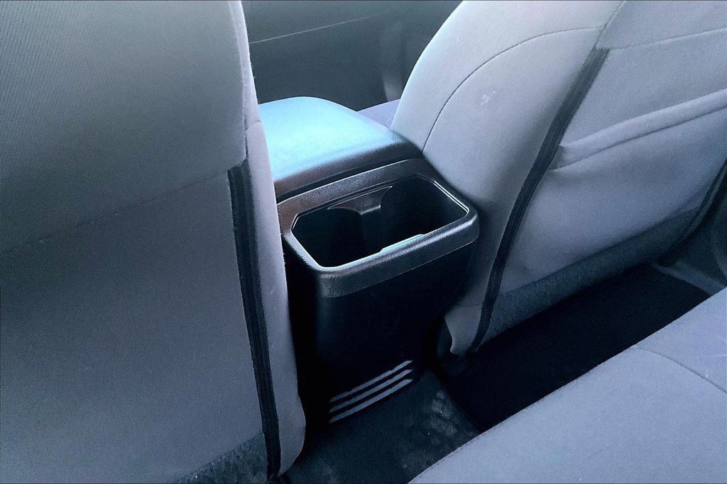 Used 2017 Toyota Tacoma TRD Off-Road w/ Tow Package (A/T) image 11