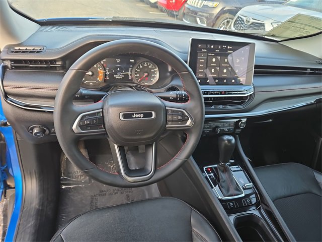 Used 2022 Jeep Compass Trailhawk image 32