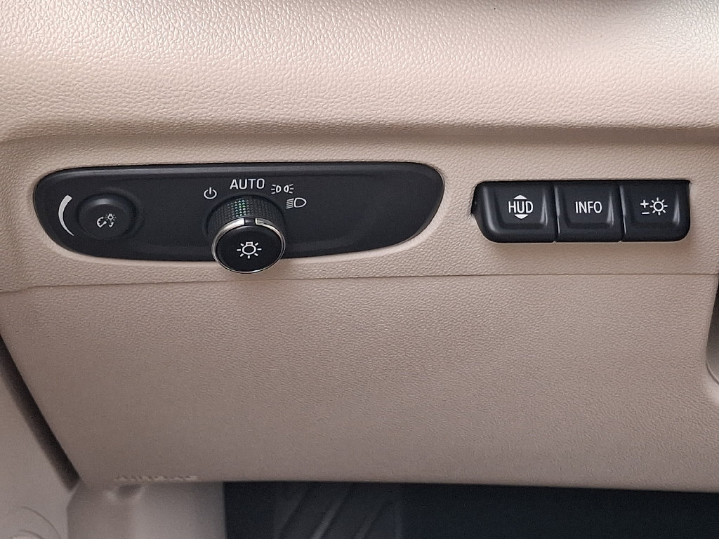 Used 2023 Buick Envision Avenir AWD/4WD image 29