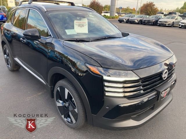 New 2026 Nissan Kicks SR w/ Cold Weather Package