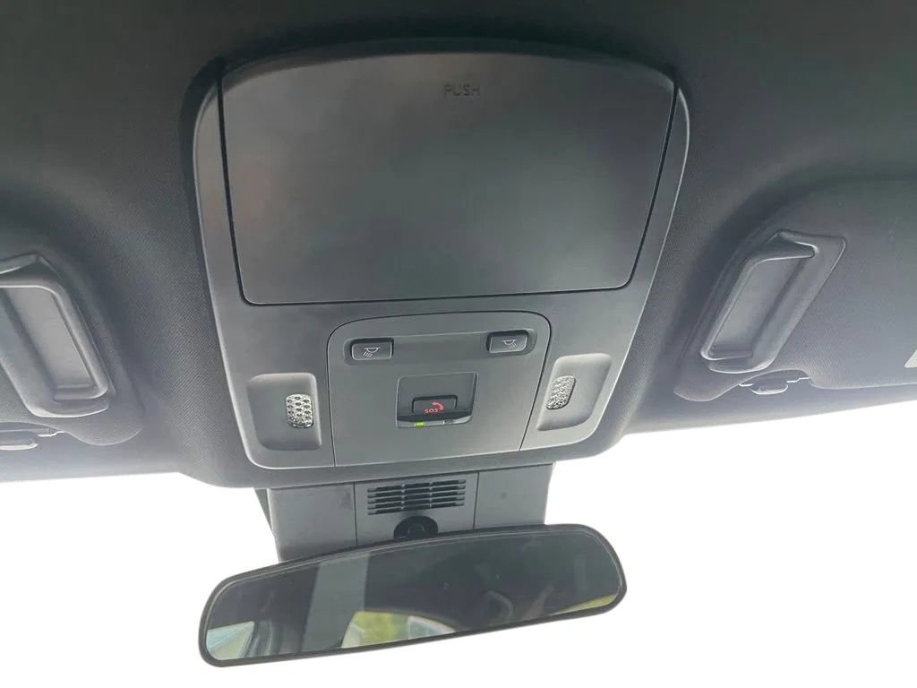 Used 2025 Toyota Camry SE FWD image 34