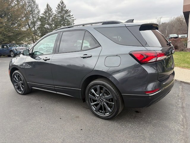Used 2023 Chevrolet Equinox RS w/ RS Leather Package AWD/4WD image 6