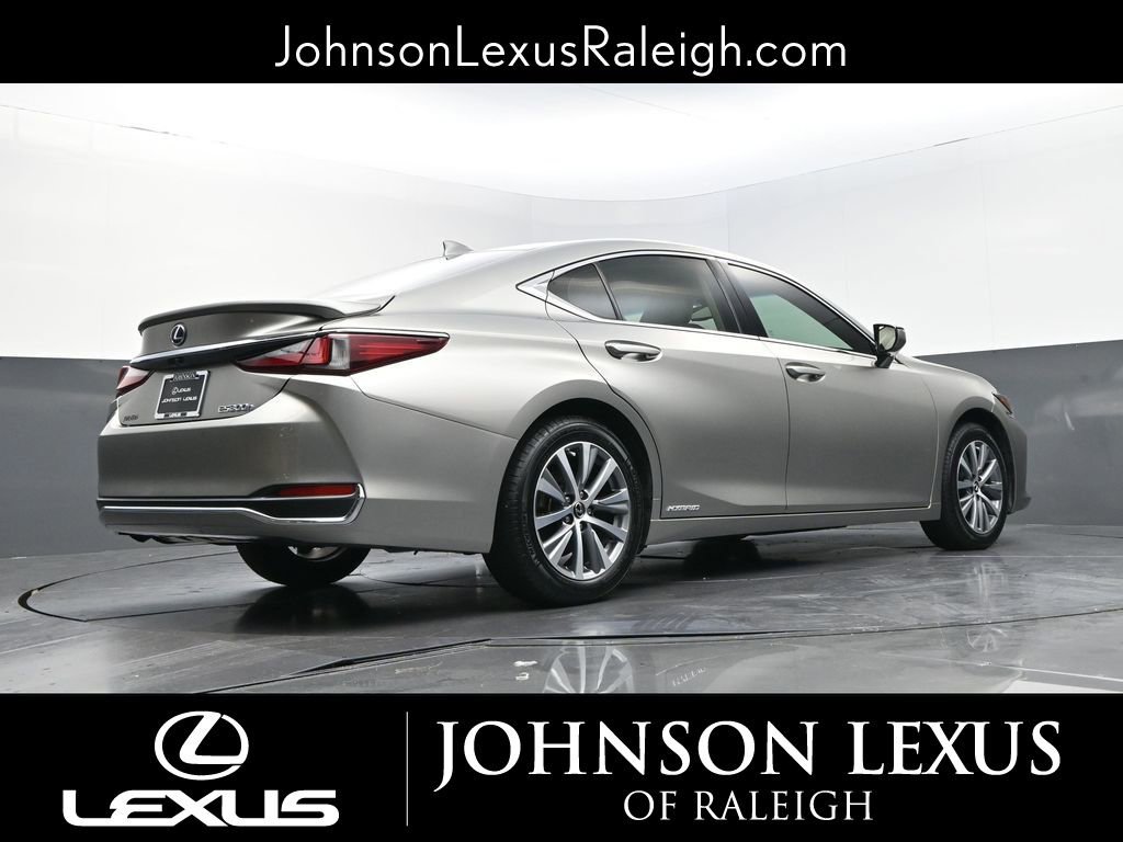 Used 2021 Lexus ES 300h w/ Premium Package FWD image 19