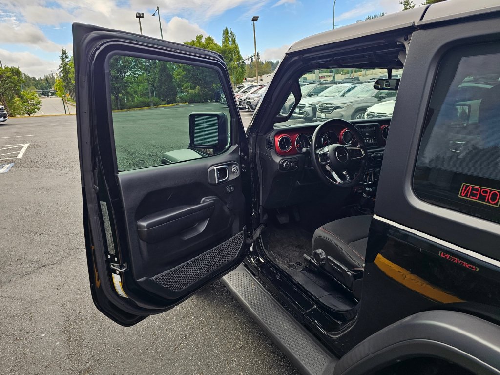 Used 2021 Jeep Wrangler Rubicon AWD/4WD image 15