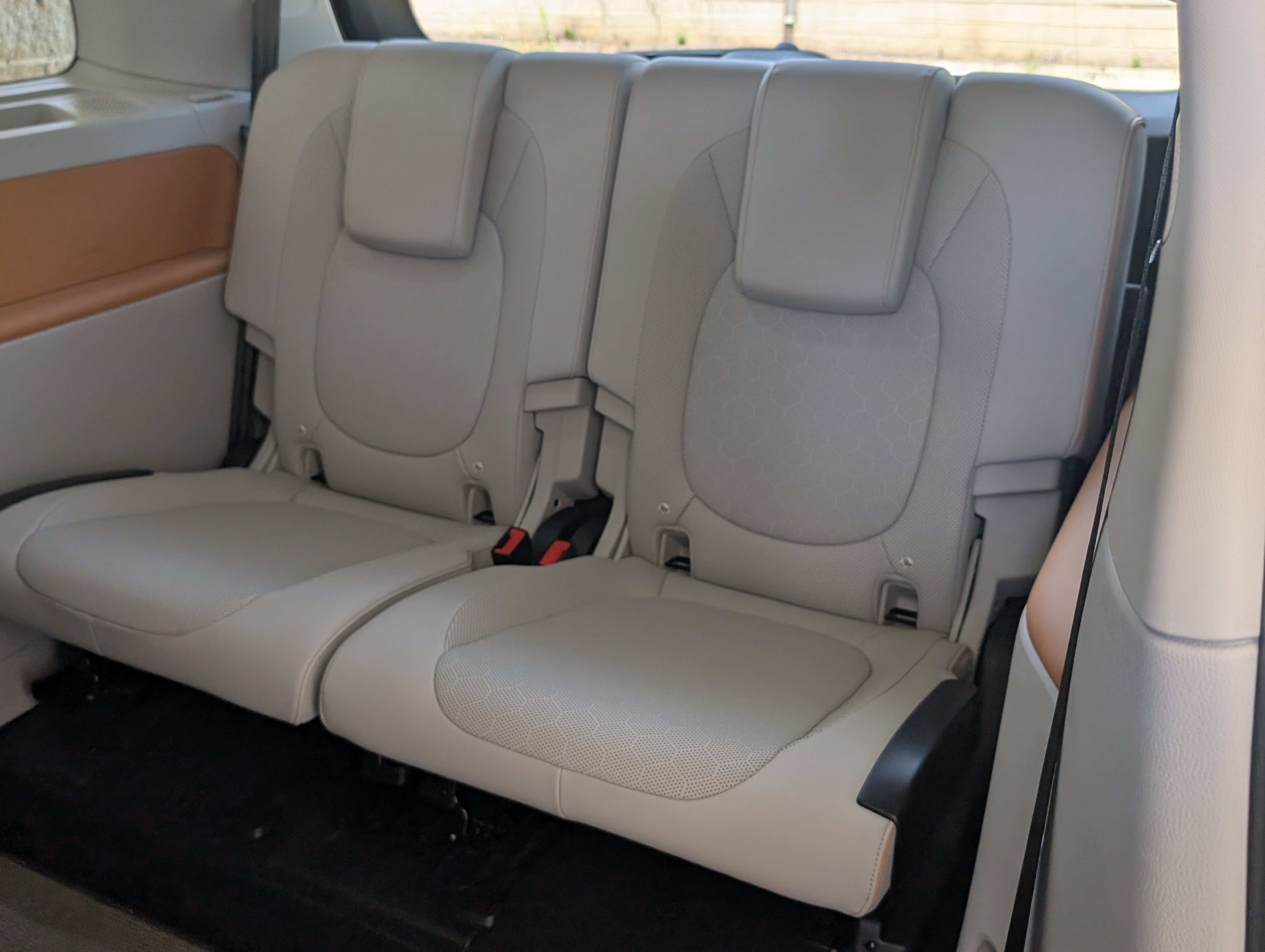 Used 2025 Volkswagen ID. Buzz Pro S Plus RWD image 19