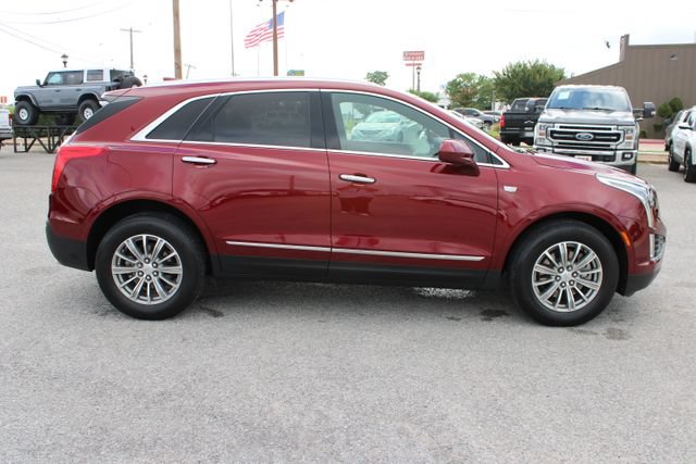 Used 2018 Cadillac XT5 Luxury w/ Driver Awareness Package FWD image 4