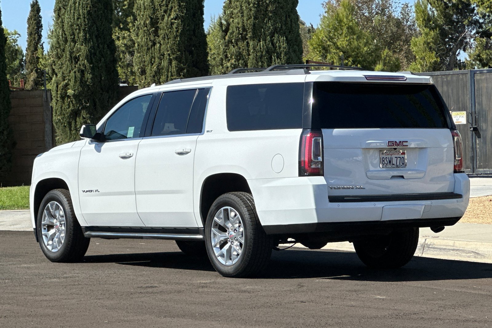 Used 2020 GMC Yukon XL SLT w/ Open Road Package RWD image 6
