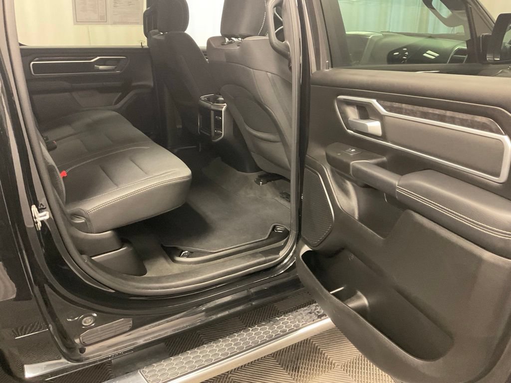 Used 2023 RAM 1500 Big Horn AWD/4WD image 30