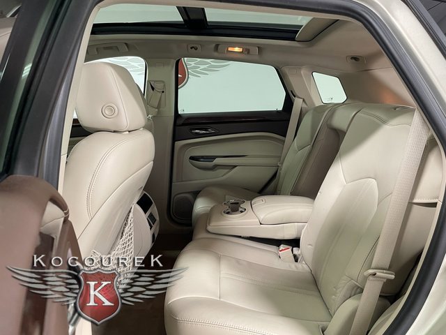 Used 2015 Cadillac SRX Luxury w/ Driver Awareness Package image 21