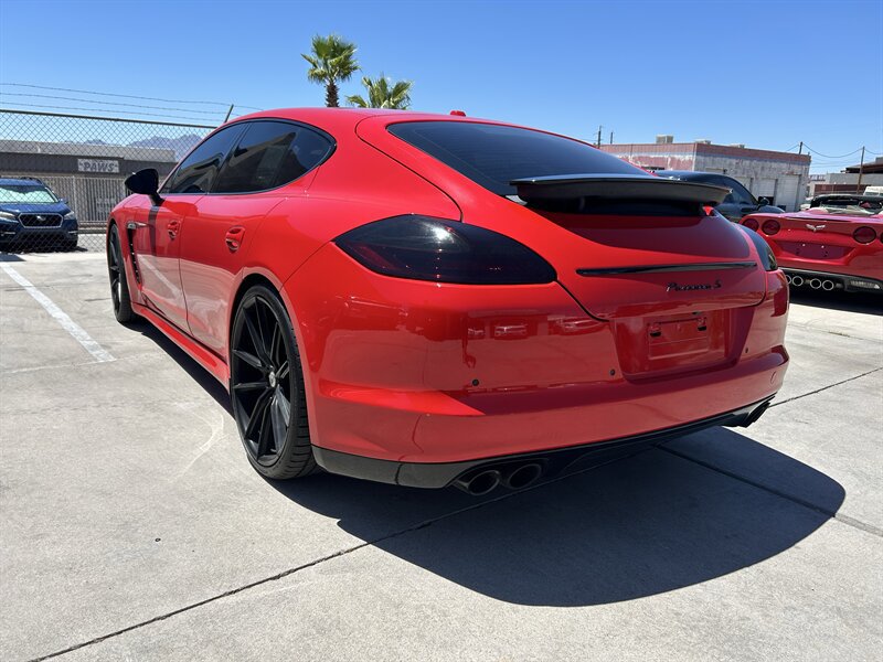 Used 2010 Porsche Panamera S RWD image 4