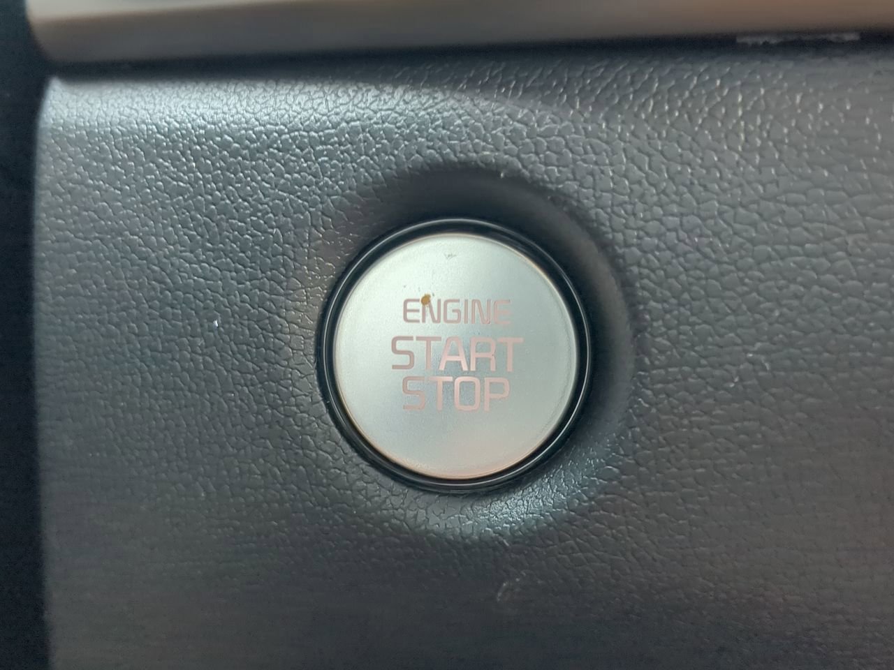 New 2025 Kia Sorento S w/ Panoramic Sunroof Package FWD image 29