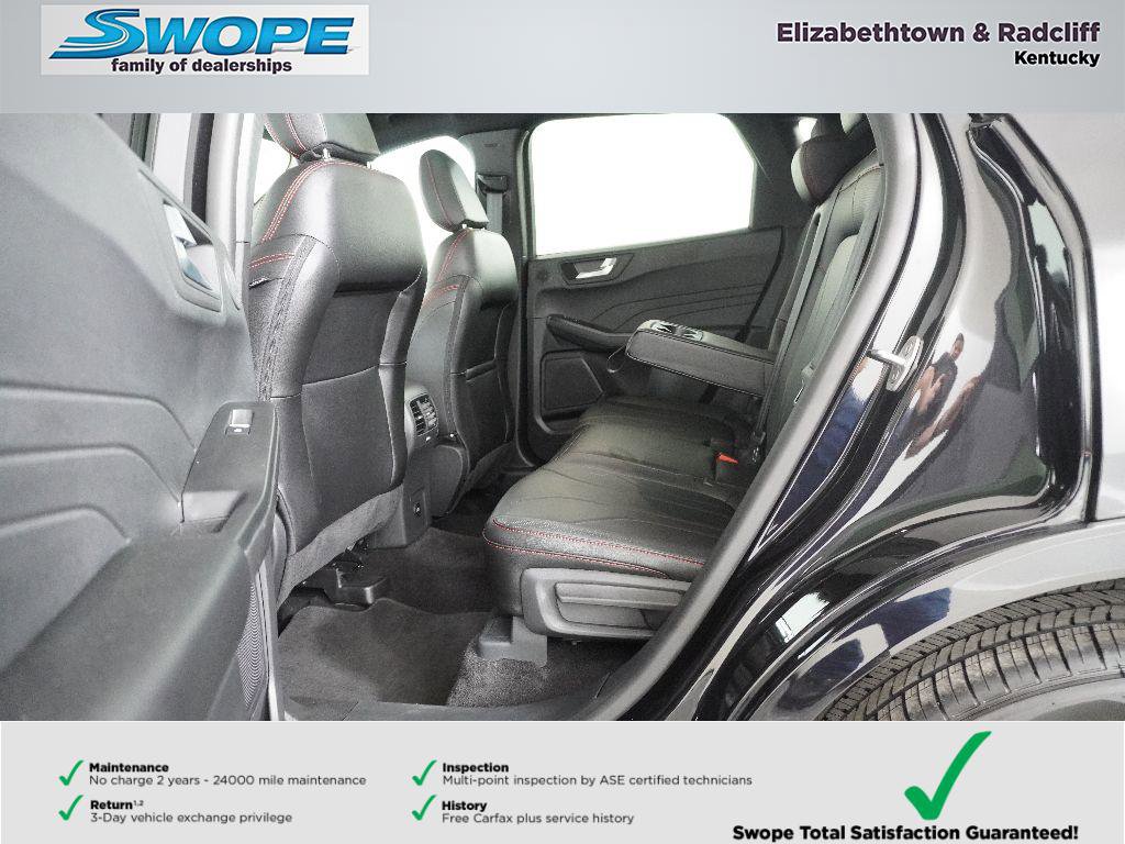 Used 2025 Ford Escape ST-Line Elite w/ Premium Technology Package image 11