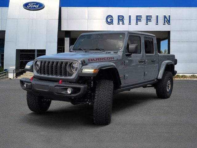 Used 2025 Jeep Gladiator Rubicon w/ Convenience Group AWD/4WD image 11