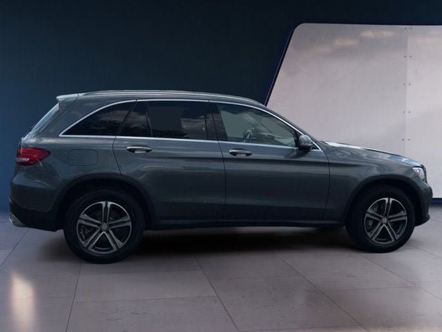Used 2016 Mercedes-Benz GLC 300 4MATIC image 6