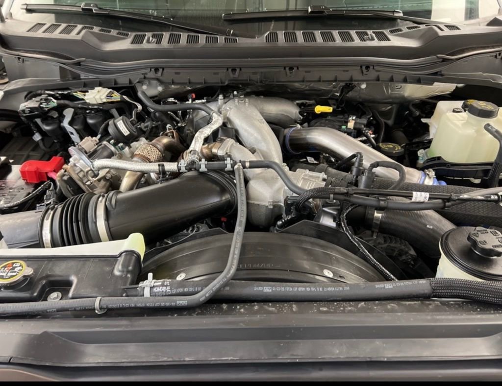 New 2025 Ford F550 4x4 Regular Cab Super Duty image 31