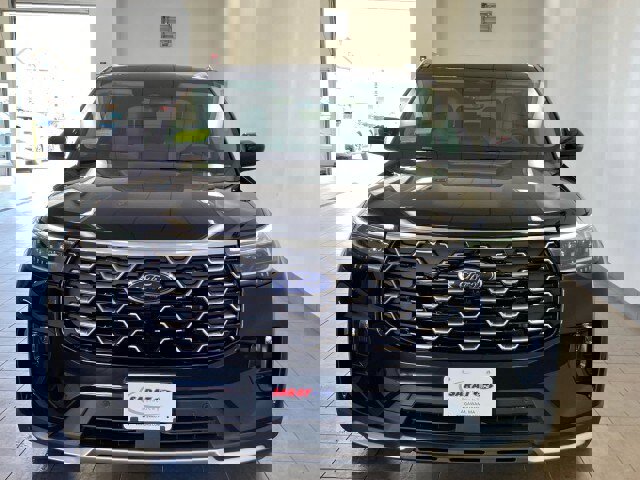 Used 2025 Ford Explorer Platinum w/ LUX Leather Package image 3