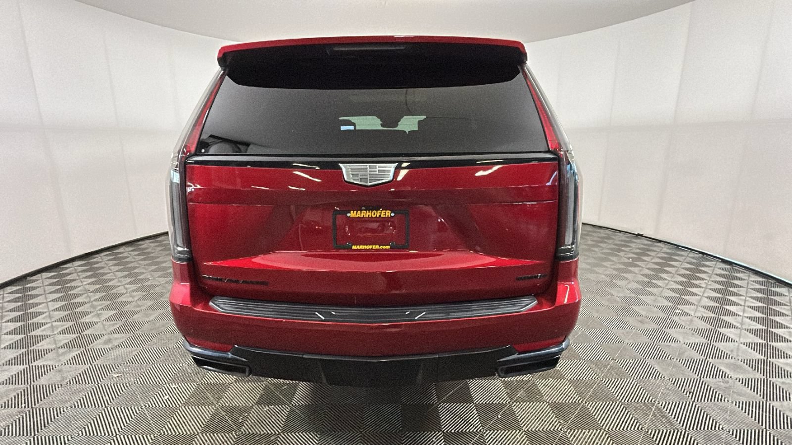 Used 2023 Cadillac Escalade Sport Platinum w/ LPO, ONYX Package AWD/4WD image 4