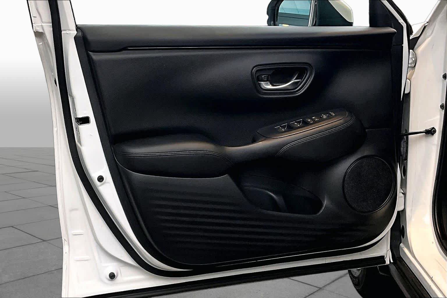 Used 2024 Honda HR-V LX image 20