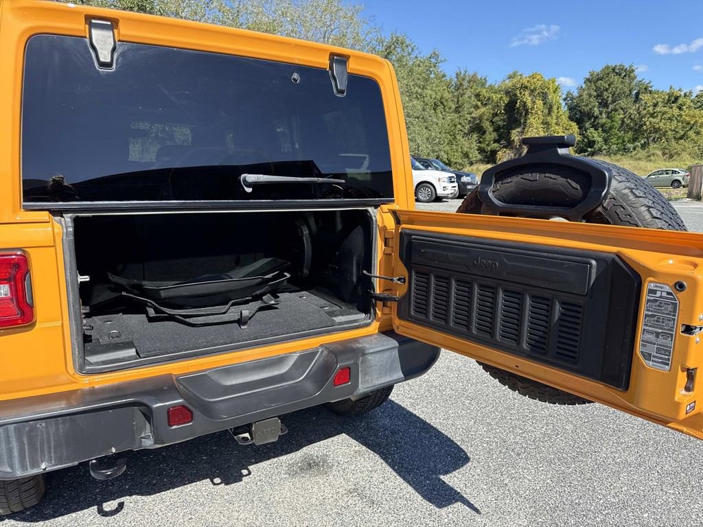 Used 2021 Jeep Wrangler Unlimited Sahara image 12