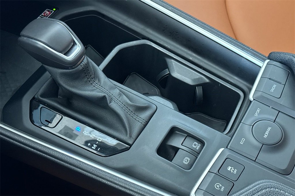 Used 2024 Toyota Grand Highlander XLE image 25