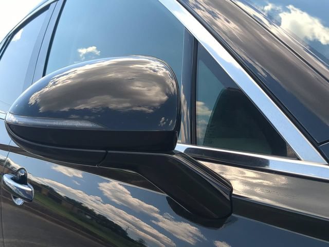Used 2025 Genesis GV70 2.5T AWD/4WD image 10